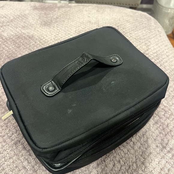 BEIS handing cosmetic bag - Picture 4 of 4